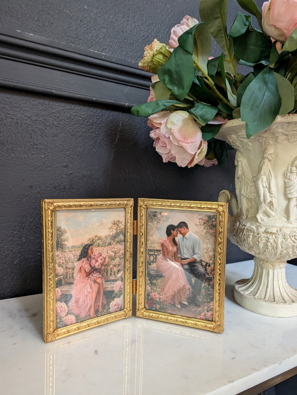 Vintage Hollywood Regency MCM hinged- double picture frame with gold ornate edge